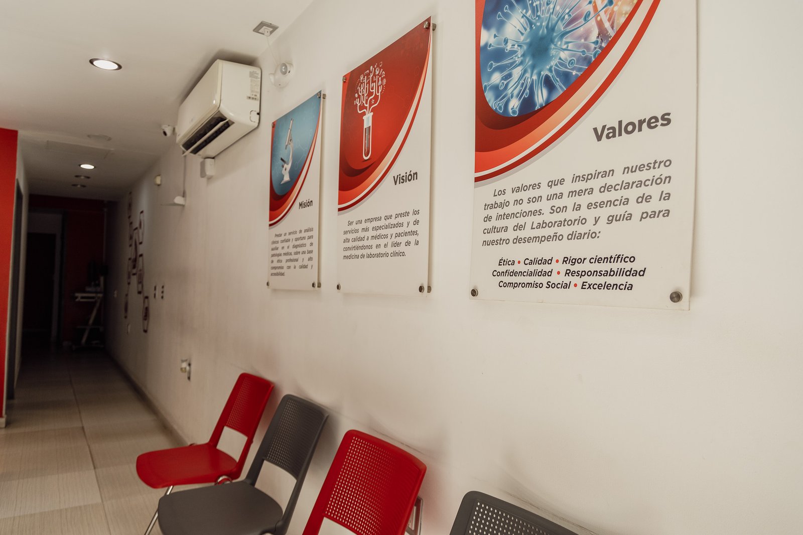 Sala de espera cómoda Centro Santé